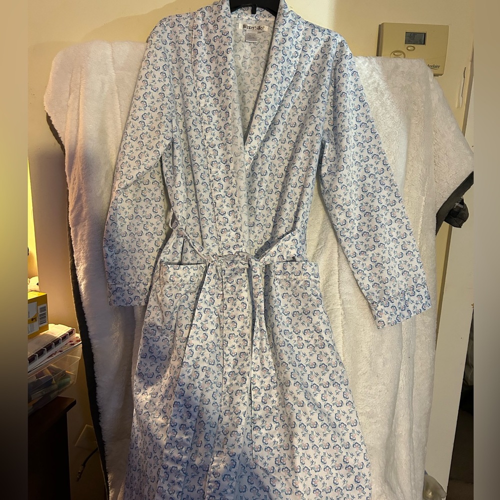 Women’s winter silk large robe 2 front pockets, a belt 78% polyester 22% cotton - Picture 4 of 13